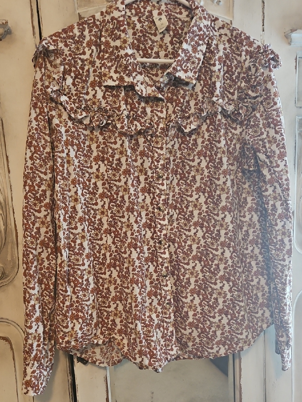 Kate Quinn Women’s XL Cotton Floral Ruffle Button Front Shirt